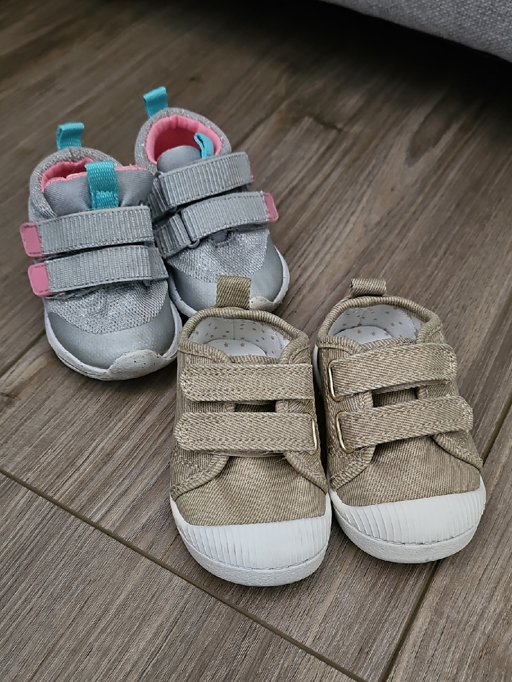 2 Pairs Of Cat&Jack Sneakers For Bay Toddler Girl